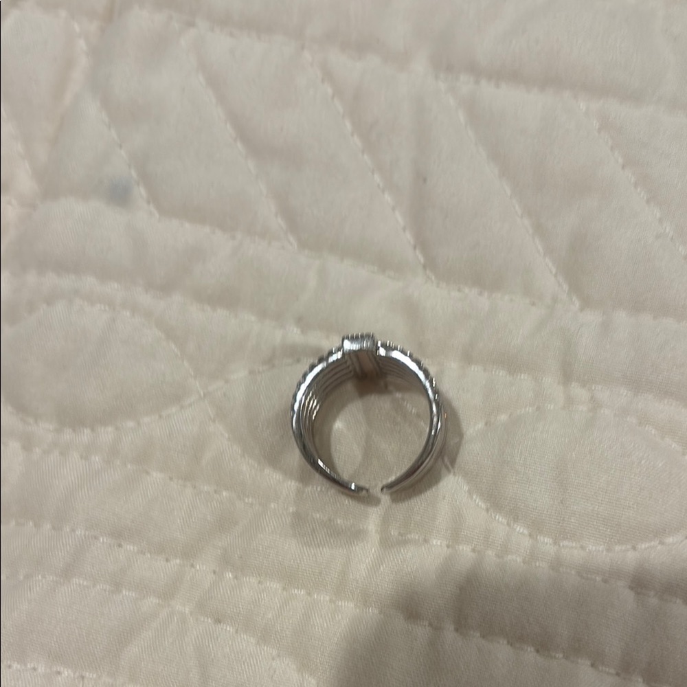 Lisa Robertson Silver Multi-Row Stone-Studded Ring - Picture 3 of 5
